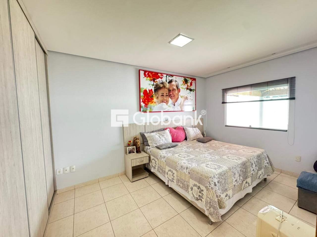 Casa 3 quartos à venda Vila Sumaré 101m² Montes Claros MG: 