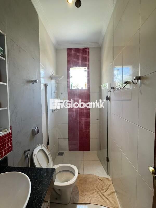 Casa 3 quartos à venda Planalto 95m² Montes Claros MG: 