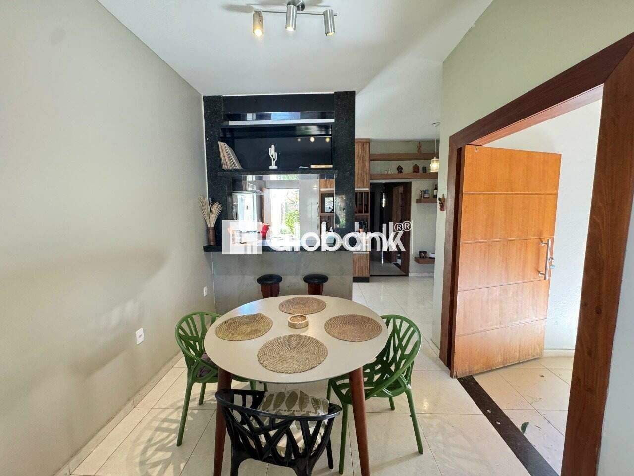 Casa 3 quartos à venda Planalto 95m² Montes Claros MG: 