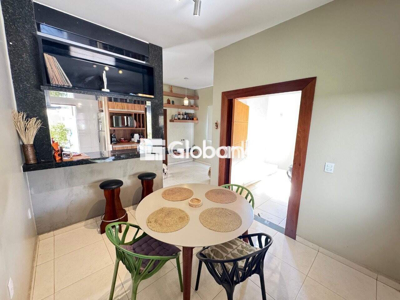 Casa 3 quartos à venda Planalto 95m² Montes Claros MG: 