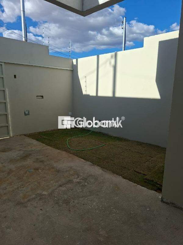 Casa 3 quartos à venda Residencial Sul Jacarandás 60m² Montes Claros MG: 