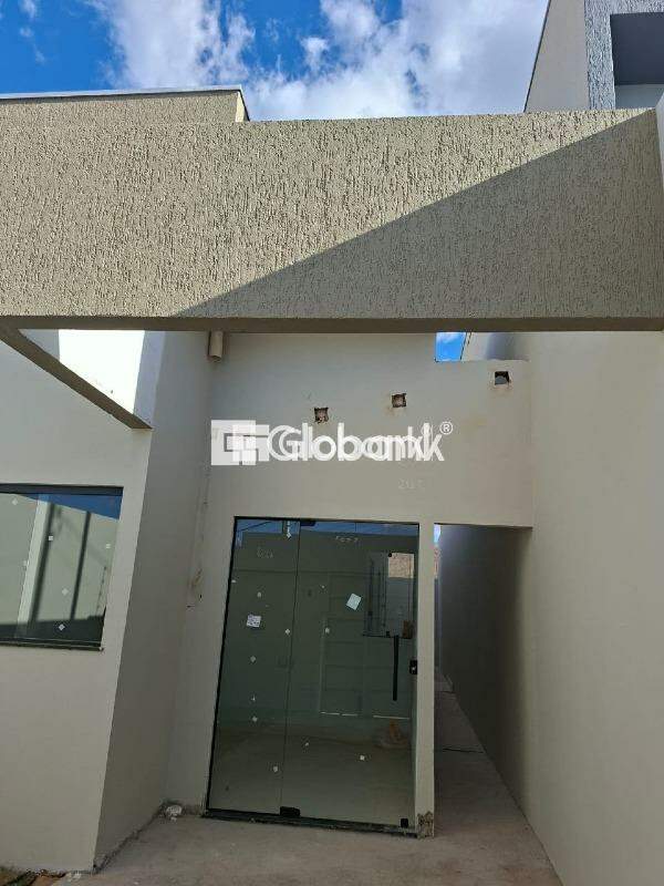 Casa 3 quartos à venda Residencial Sul Jacarandás 60m² Montes Claros MG: 