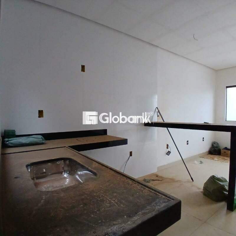 Casa 2 quartos à venda Loteamento Novo Primavera 46m² Montes Claros MG: 