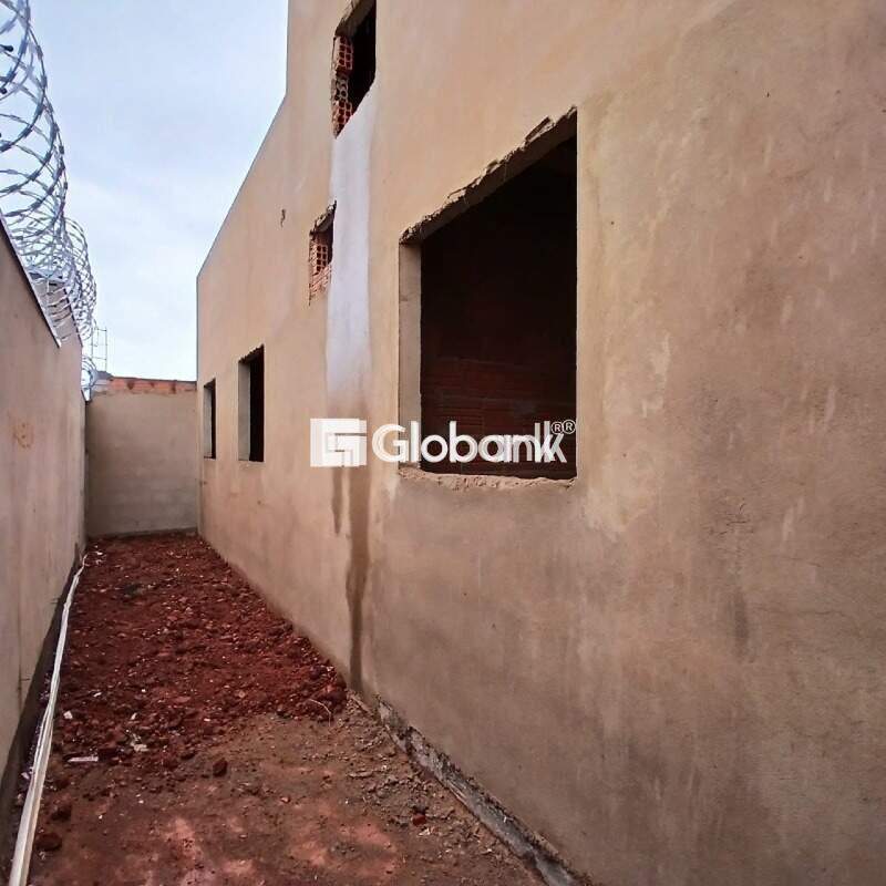 Casa 2 quartos à venda Loteamento Novo Primavera 45m² Montes Claros MG: 