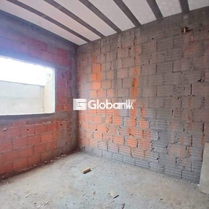 Casa 2 quartos à venda Loteamento Novo Primavera 45m² Montes Claros MG: 