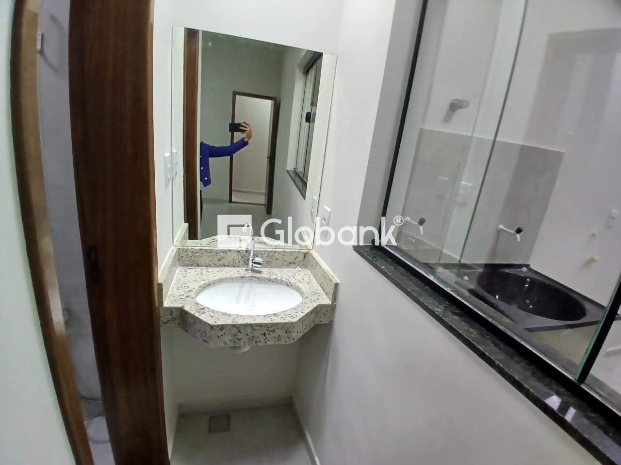 Apartamento 1 quarto à venda Vila Guilhermina 27,83m² Montes Claros MG: Lavabo