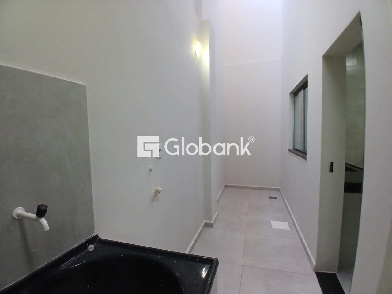 Apartamento 1 quarto à venda Vila Guilhermina 31,81m² Montes Claros MG: 