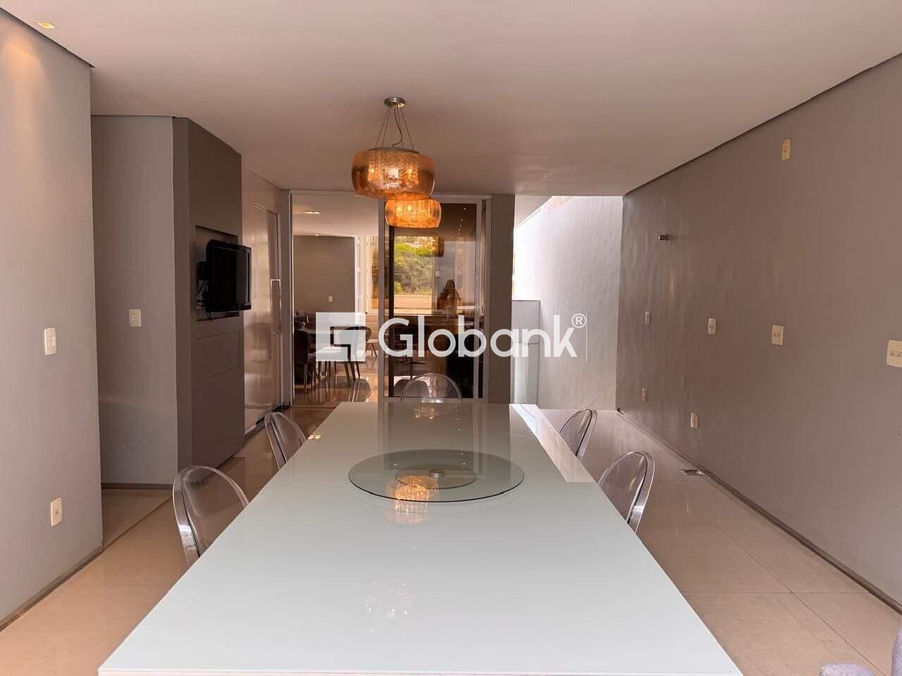 Casa 3 quartos à venda Ibituruna 221m² Montes Claros MG: 