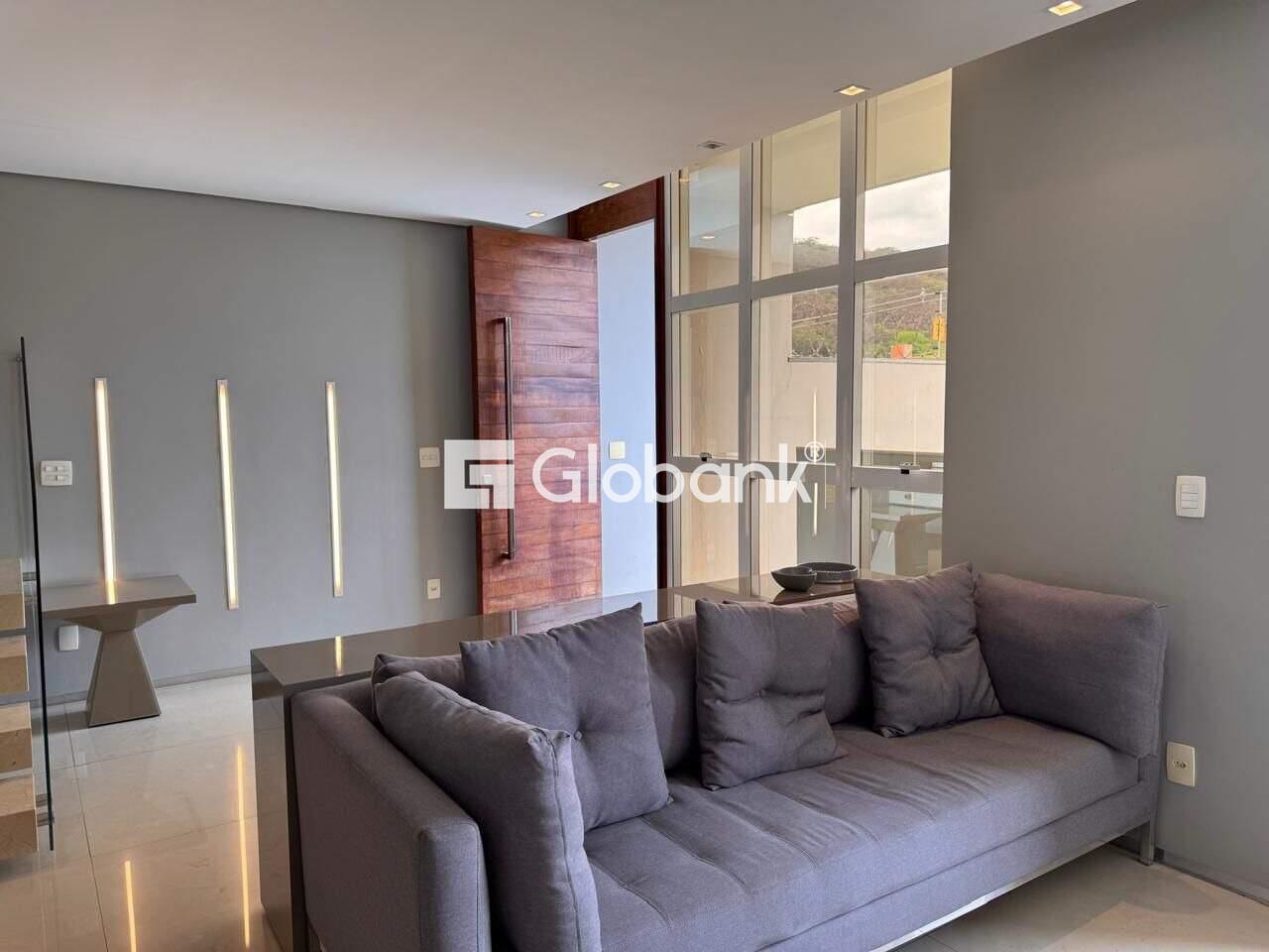 Casa 3 quartos à venda Ibituruna 221m² Montes Claros MG: 
