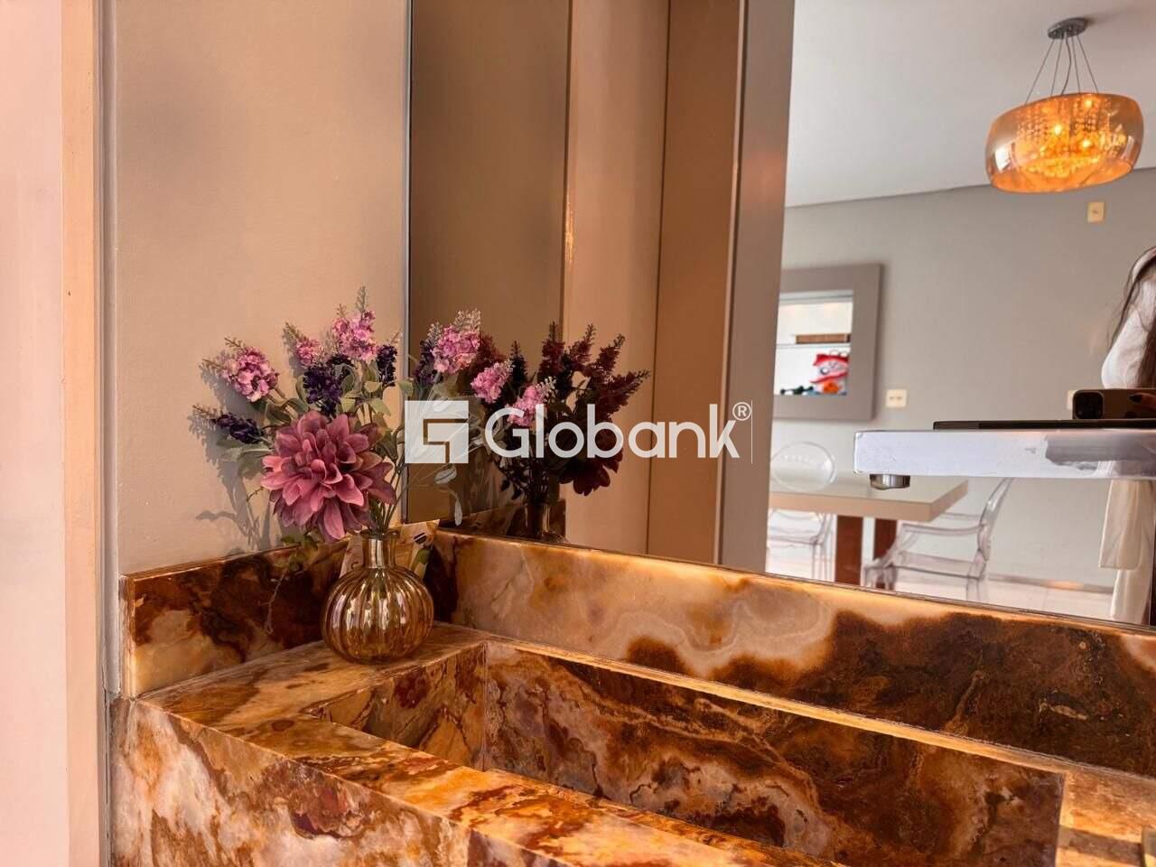 Casa 3 quartos à venda Ibituruna 221m² Montes Claros MG: 