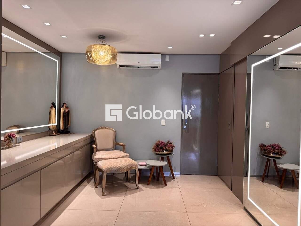 Casa 3 quartos à venda Ibituruna 221m² Montes Claros MG: 