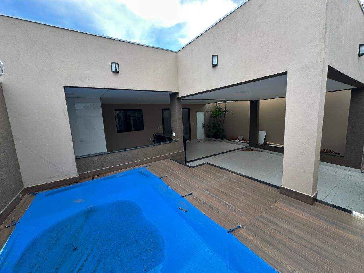 Casa 2 quartos para aluguel Monte Carmelo 80m² Montes Claros MG: 