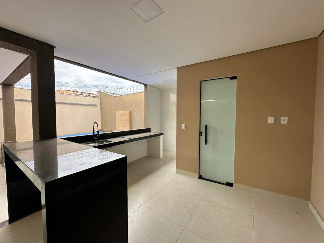 Casa 2 quartos para aluguel Monte Carmelo 80m² Montes Claros MG: Área gourmet
