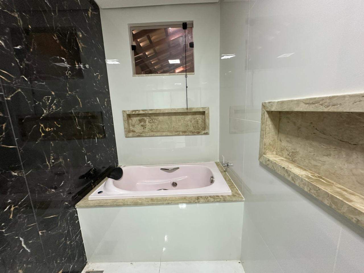 Casa 2 quartos para aluguel Monte Carmelo 80m² Montes Claros MG: Suite