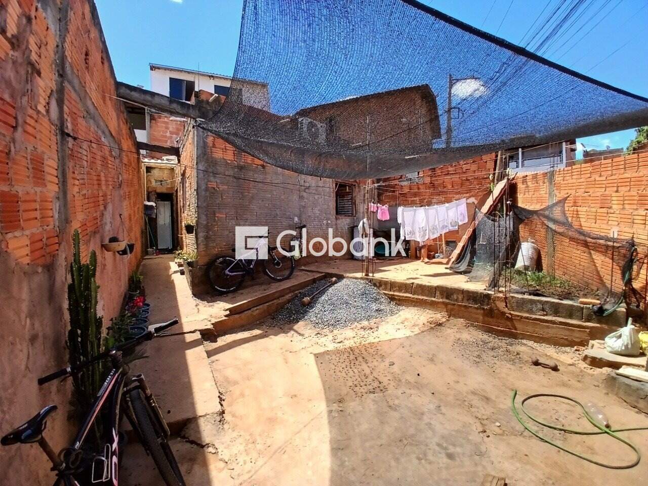 Casa 2 quartos à venda Vila Áurea 45m² Montes Claros MG: 