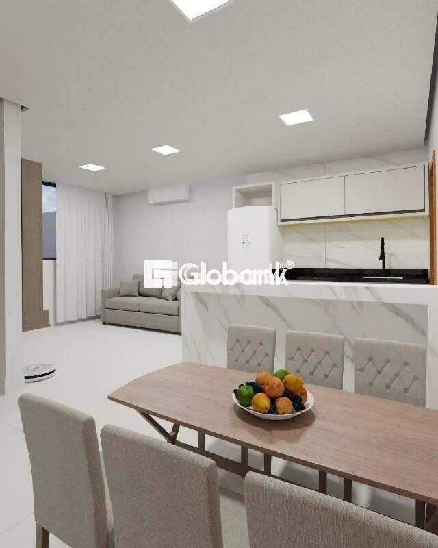 Sobrado 3 quartos à venda Planalto 101m² Montes Claros MG: 