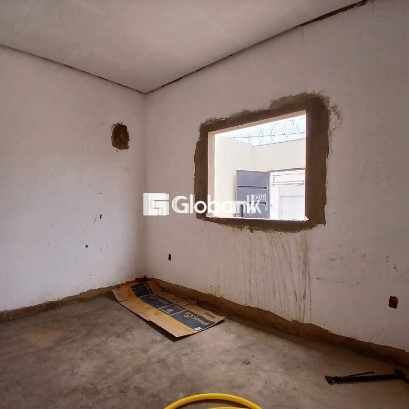 Casa 2 quartos à venda Jardim Olímpico 50m² Montes Claros MG: