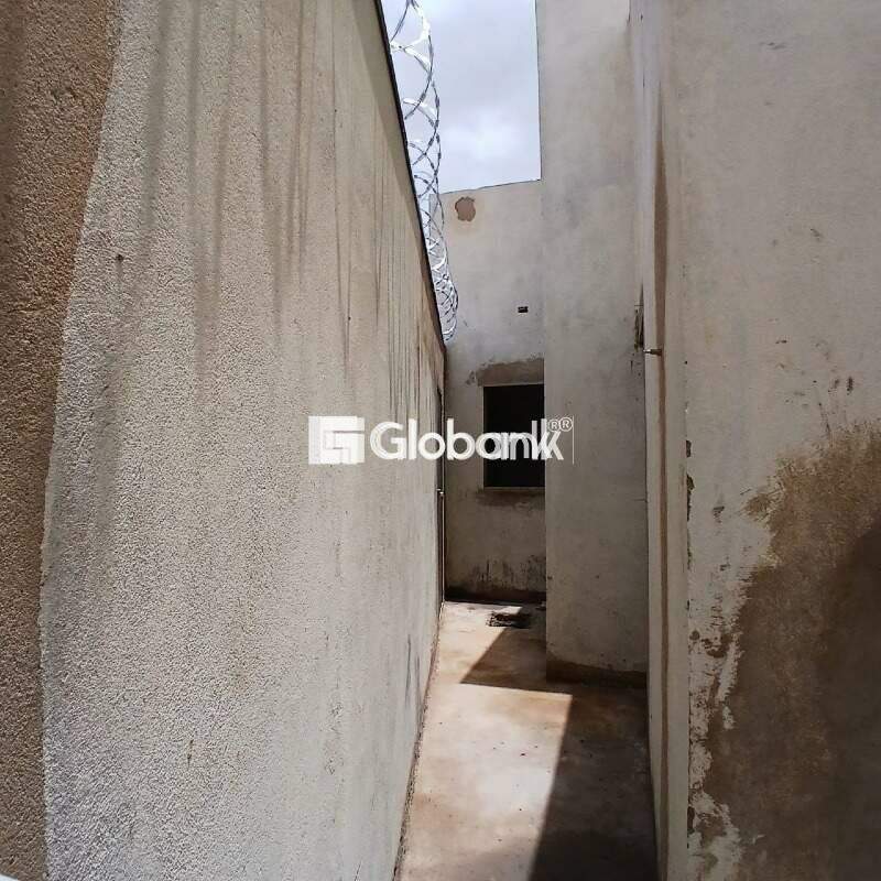 Casa 2 quartos à venda Jardim Olímpico 50m² Montes Claros MG: 