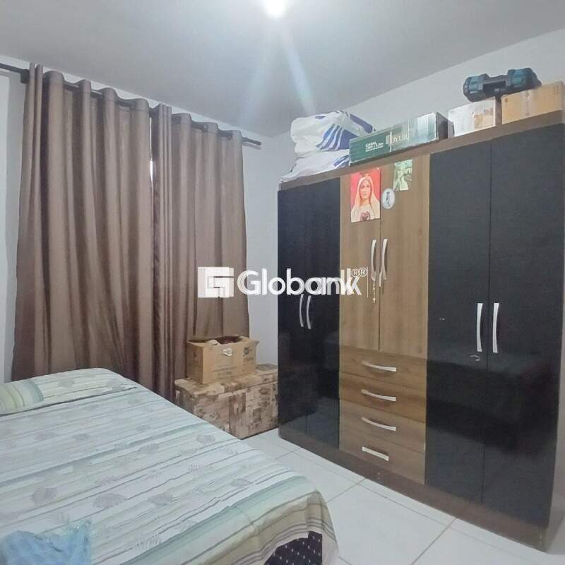 Casa 2 quartos à venda Jardim Primavera 54m² Montes Claros MG: 