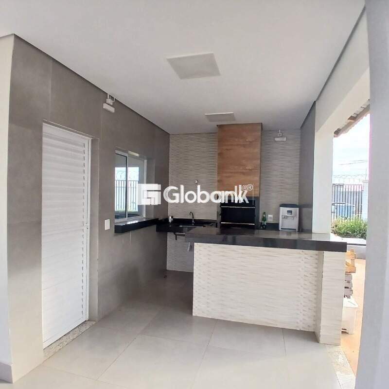 Casa 2 quartos à venda Jardim Primavera 54m² Montes Claros MG: 