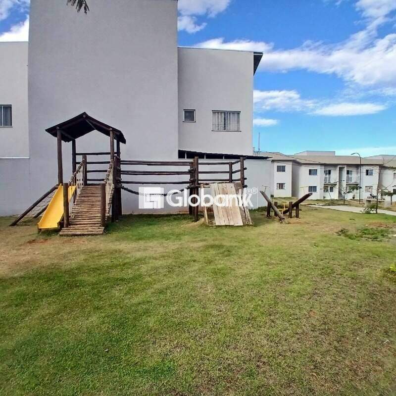 Casa 2 quartos à venda Jardim Primavera 54m² Montes Claros MG: 