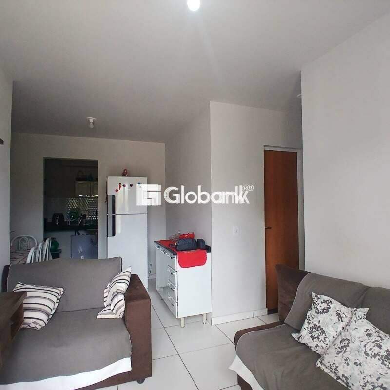 Casa 2 quartos à venda Jardim Primavera 54m² Montes Claros MG: 