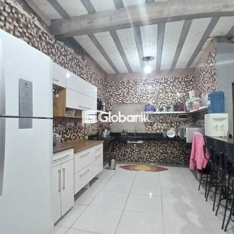 Casa 3 quartos à venda Jardim Primavera 540m² Montes Claros MG: 