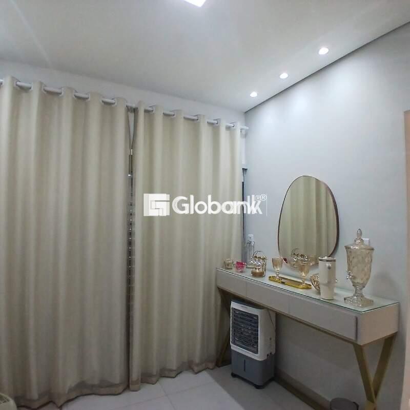 Casa 3 quartos à venda Jardim Primavera 540m² Montes Claros MG: 