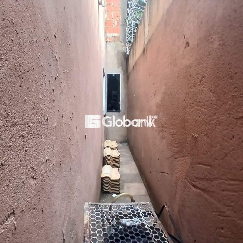 Casa 3 quartos à venda Jardim Primavera 540m² Montes Claros MG: 