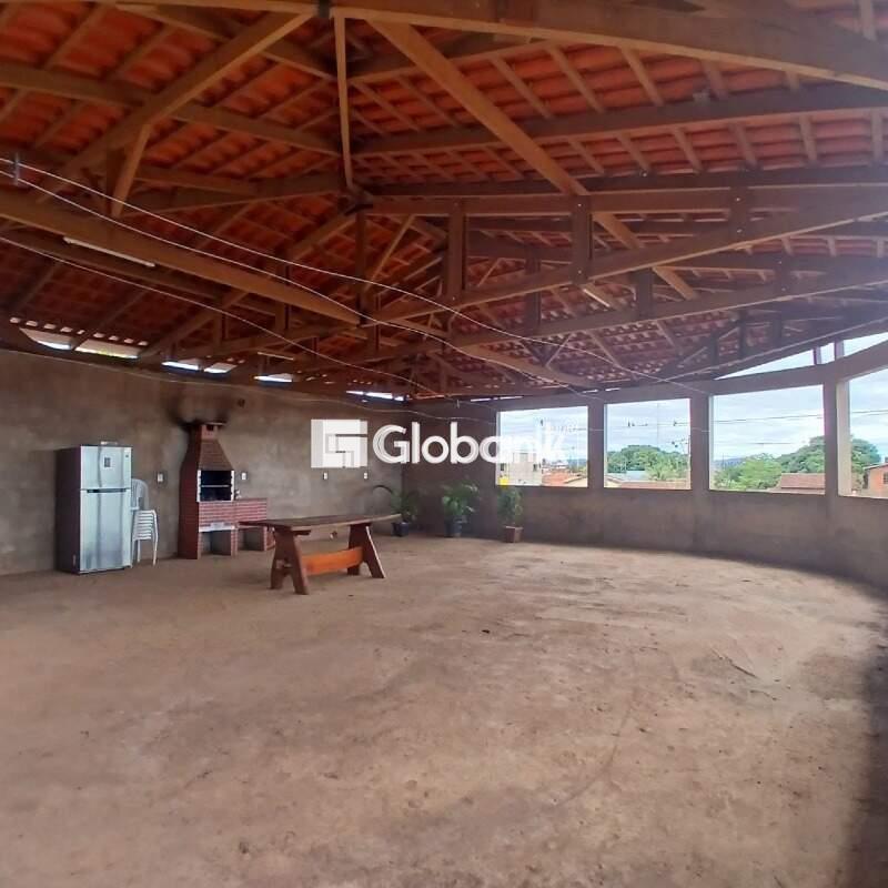 Casa 3 quartos à venda Jardim Primavera 540m² Montes Claros MG: 