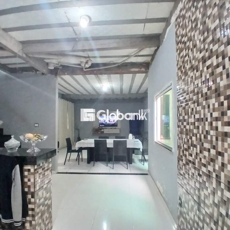 Casa 3 quartos à venda Jardim Primavera 540m² Montes Claros MG: 