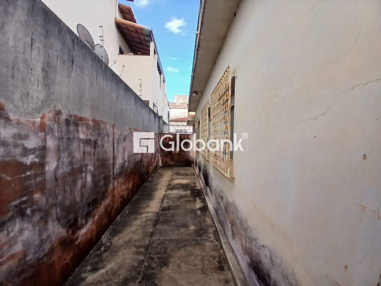 Casa 4 quartos à venda Santa Rita I 150m² Montes Claros MG: 