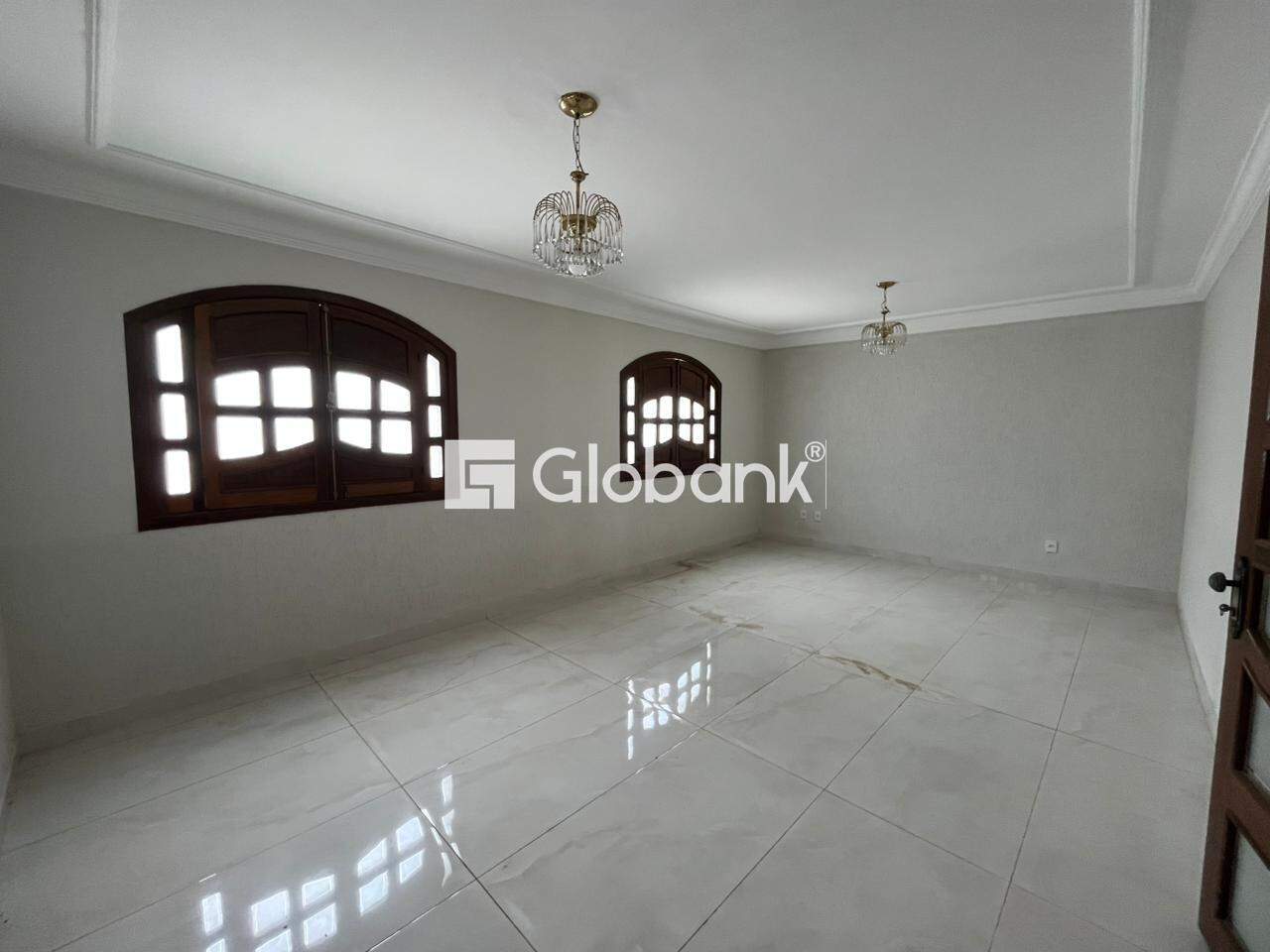 Casa 5 quartos para aluguel Melo 340m² Montes Claros MG:
