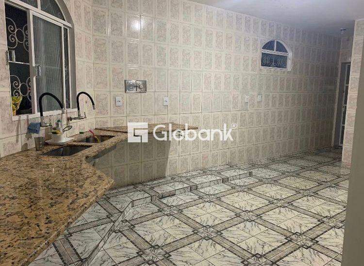 Casa 5 quartos para aluguel Melo 340m² Montes Claros MG: 