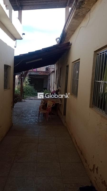 Casa 4 quartos à venda Monte Carmelo 225m² Montes Claros MG: 