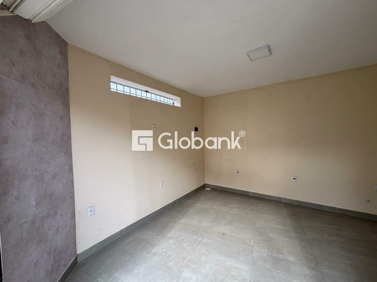 Ponto comercial para aluguel Santa Rita I 25m² Montes Claros MG: Interior