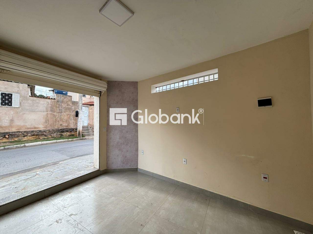 Ponto comercial para aluguel Santa Rita I 25m² Montes Claros MG: Interior