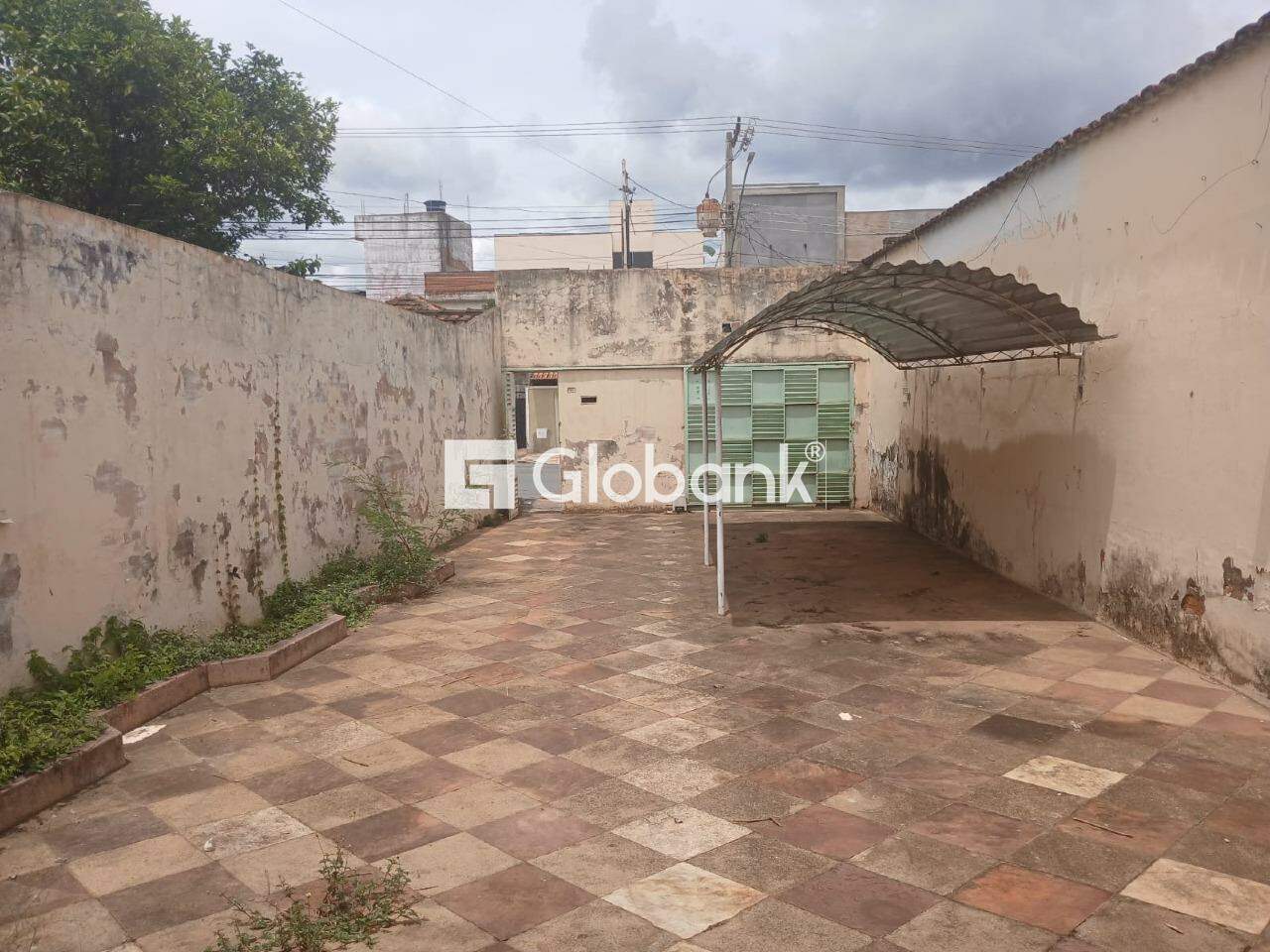 Terreno à venda Morrinhos 350m² Montes Claros MG: 