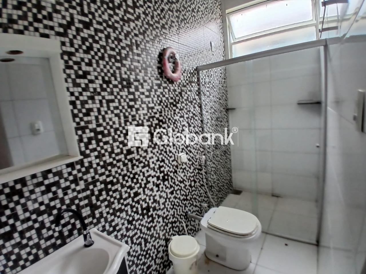 Casa 3 quartos à venda Morrinhos 150m² Montes Claros MG: 