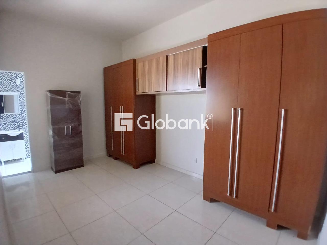 Casa 3 quartos à venda Morrinhos 150m² Montes Claros MG: 