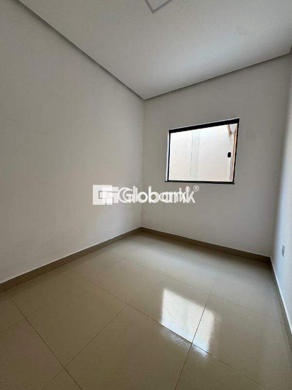 Casa 2 quartos à venda Santo Antônio 50m² Montes Claros MG: 