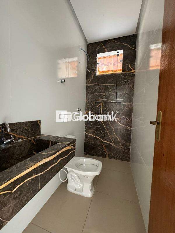 Casa 2 quartos à venda Santo Antônio 50m² Montes Claros MG: 