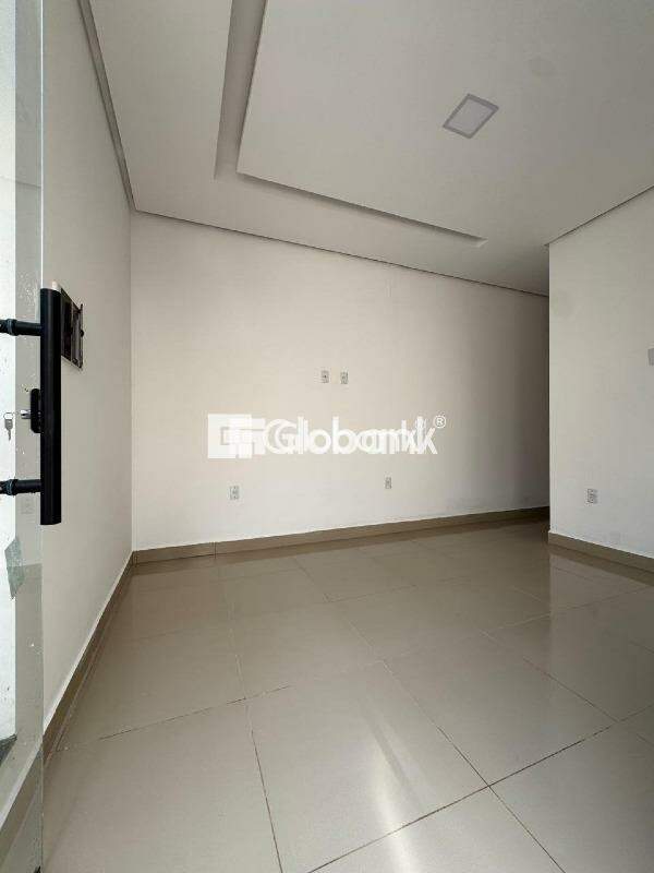 Casa 2 quartos à venda Santo Antônio 50m² Montes Claros MG: 