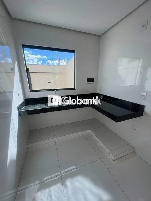 Casa 2 quartos à venda Jardim Olímpico 45m² Montes Claros MG: 