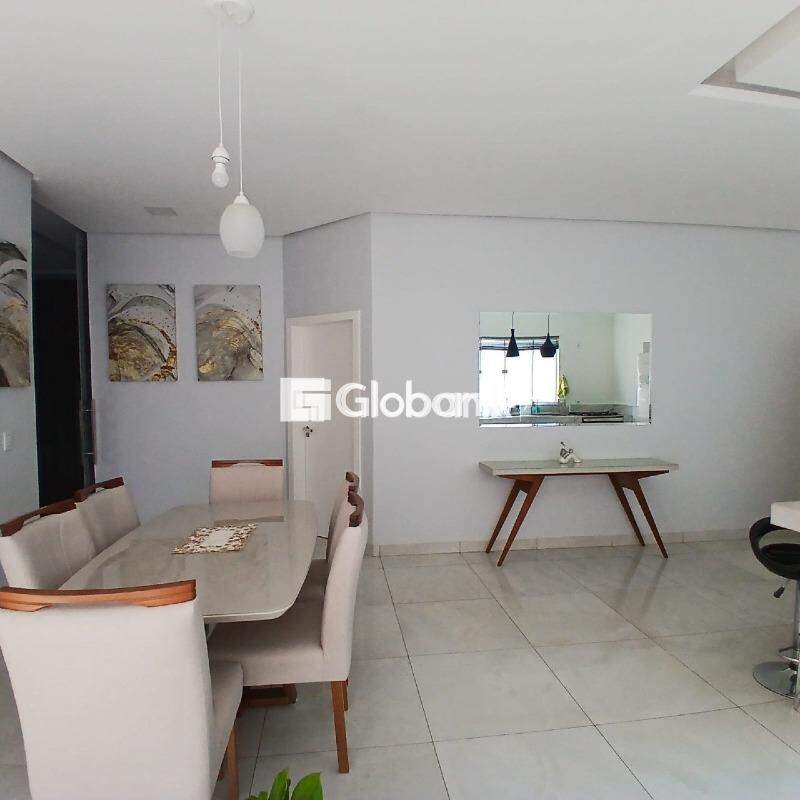 Casa 4 quartos à venda Planalto 280m² Montes Claros MG: 