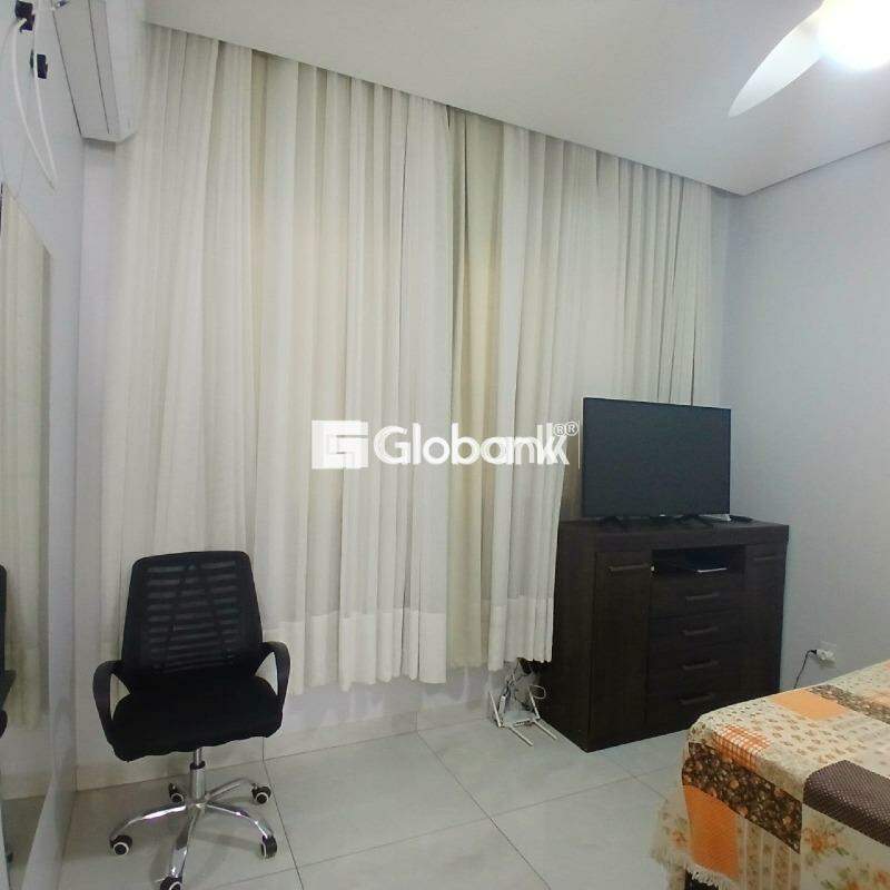 Casa 4 quartos à venda Planalto 280m² Montes Claros MG: 