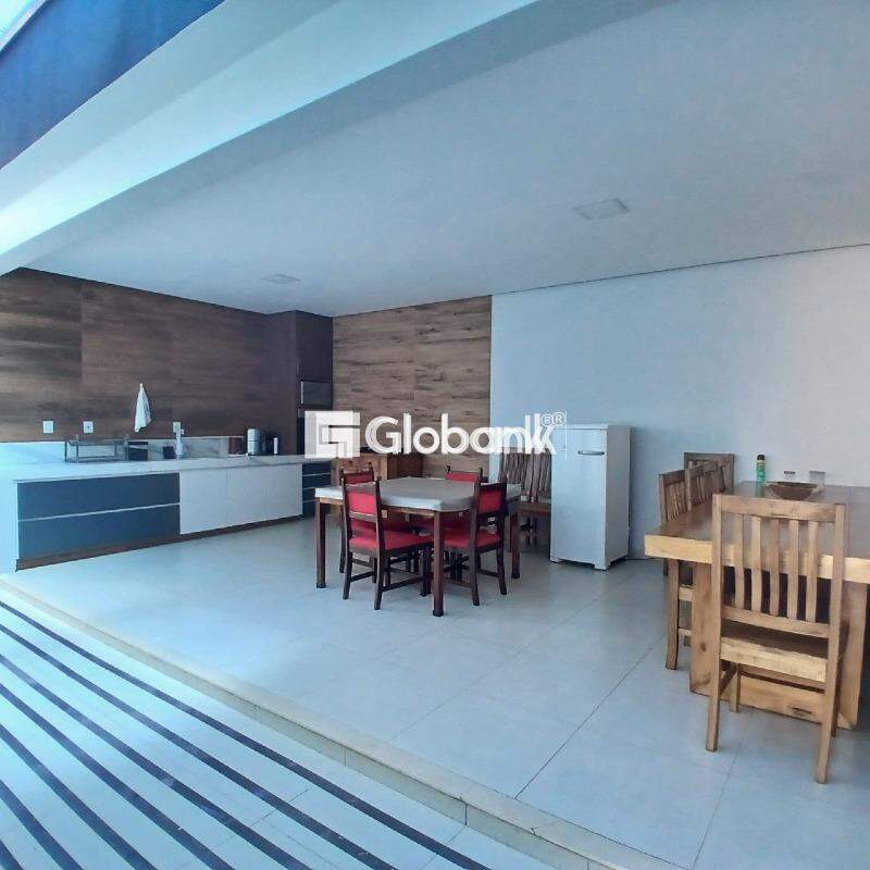 Casa 4 quartos à venda Planalto 280m² Montes Claros MG: 