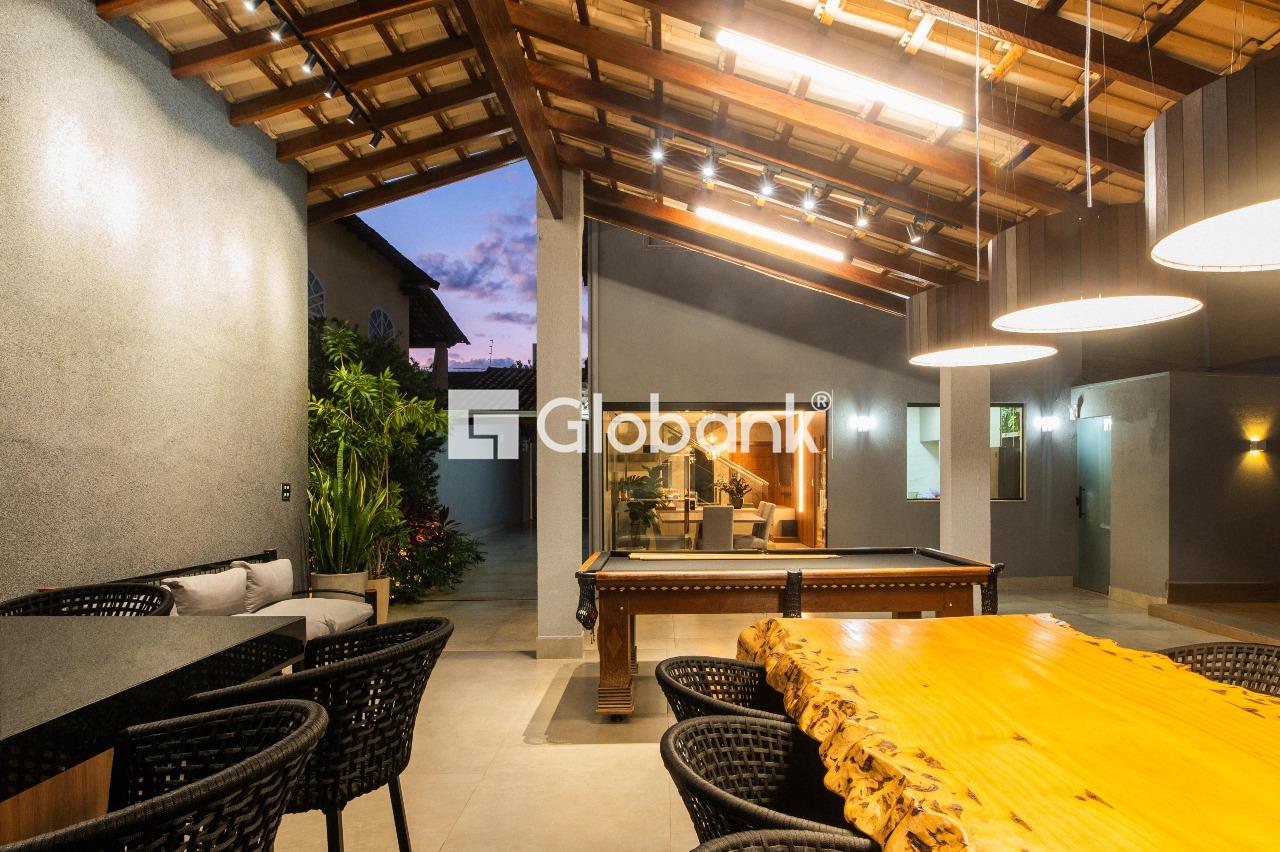 Casa 4 quartos à venda São José 287m² Montes Claros MG: 