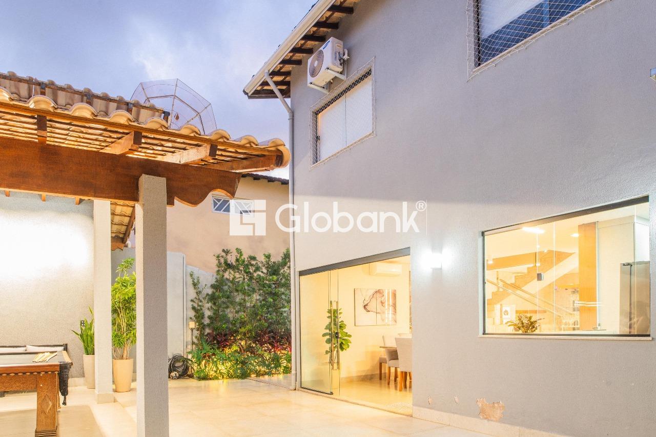 Casa 4 quartos à venda São José 287m² Montes Claros MG: 