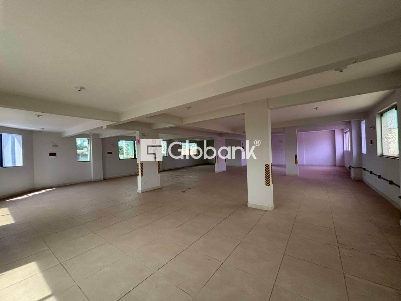 Prédio para aluguel Cidade Santa Maria 1.202m² Montes Claros MG: Sala